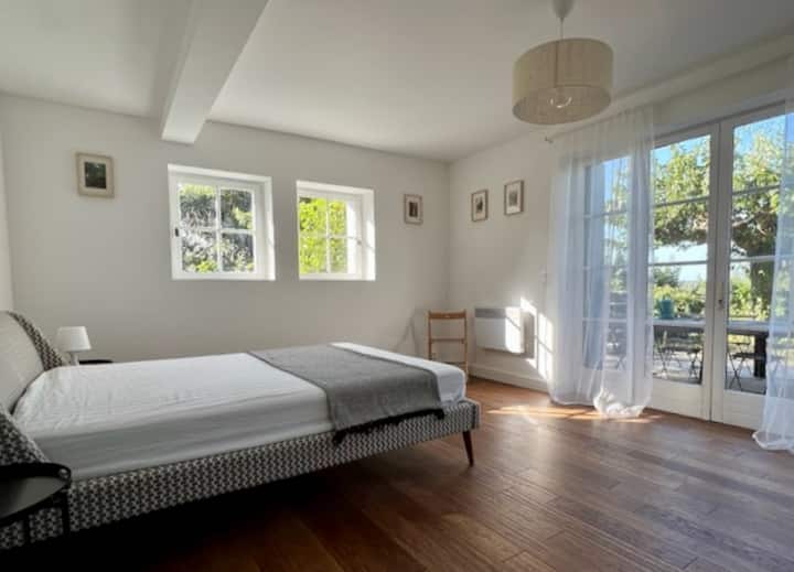 חדר שינה דרום - מערבי בקומת הגן