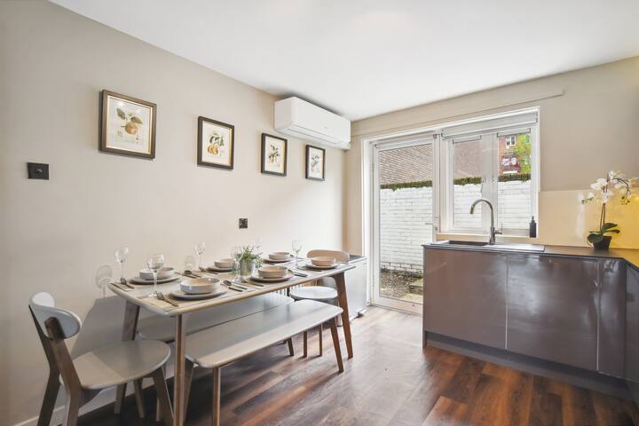 Central London Family Home gallery image 4