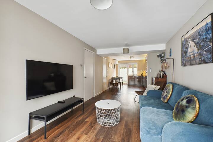 Central London Family Home gallery image 2