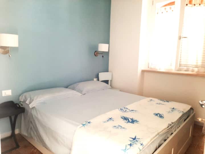 втора спална соба, но тримониале
