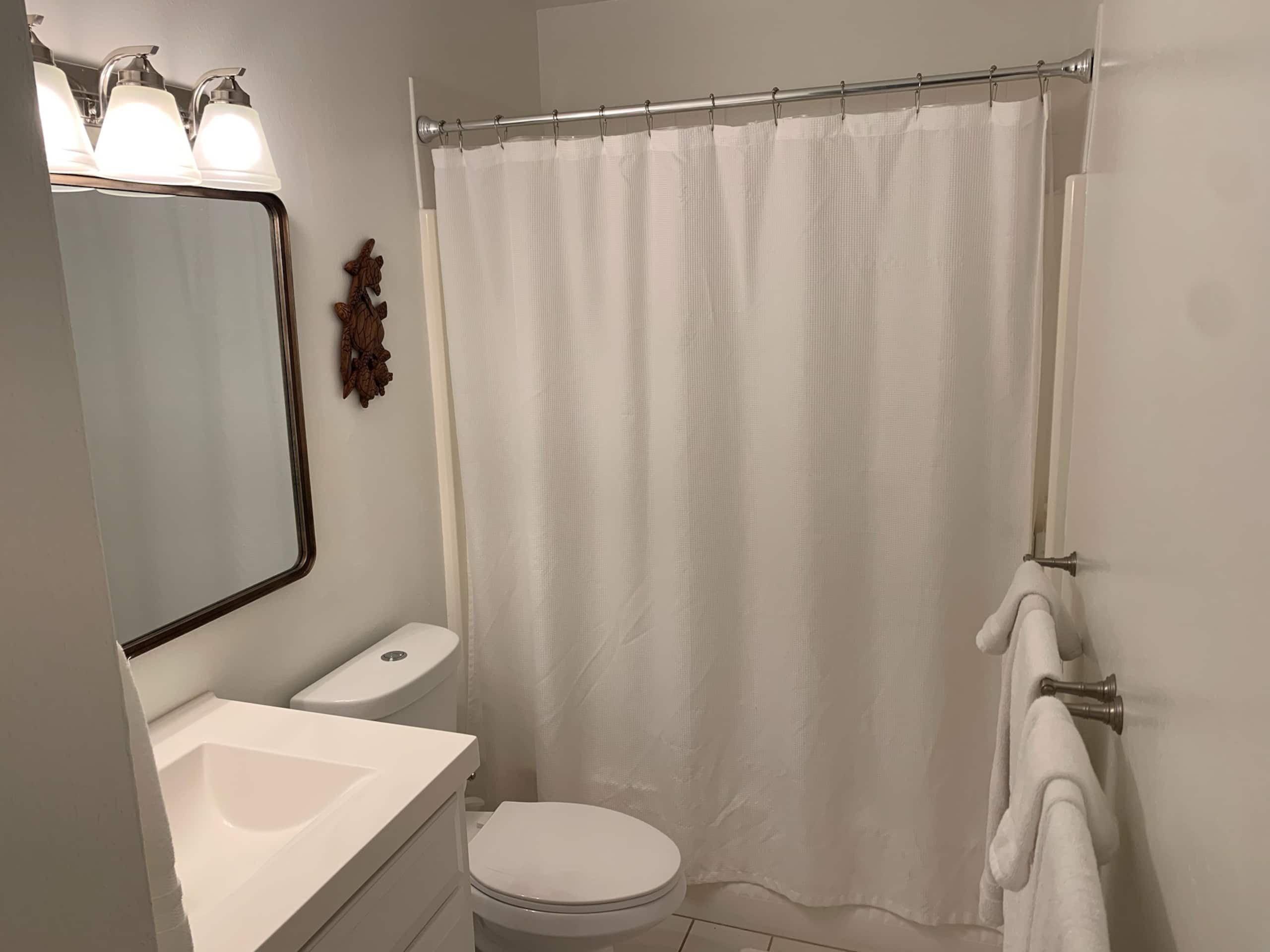 Condo in Kahuku · ★4.89 · 2 bedrooms · 4 beds · 2 shared baths - Image 9