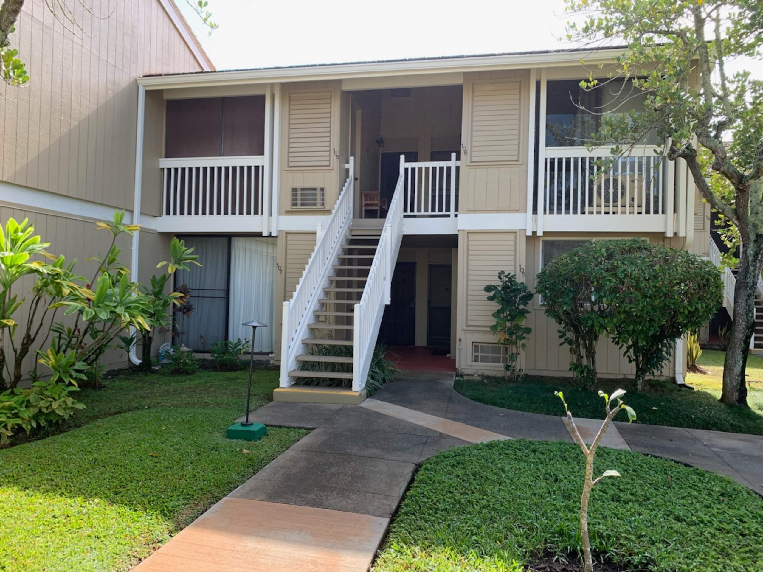 Condo in Kahuku · ★4.89 · 2 bedrooms · 4 beds · 2 shared baths - Image 13