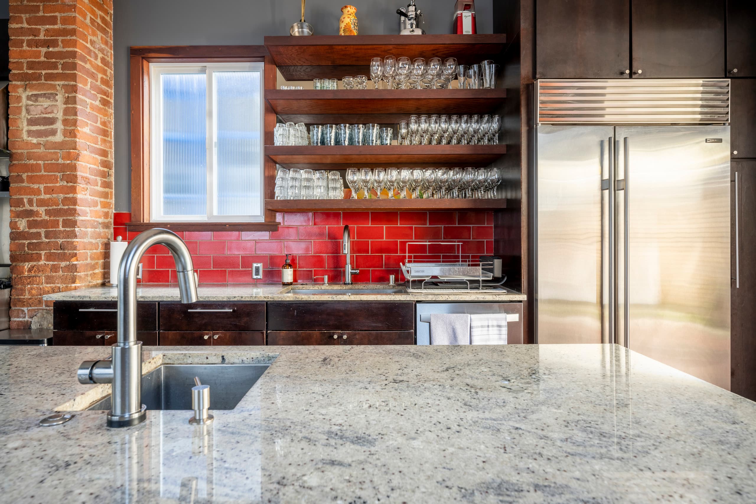 Home in San Francisco · ★4.97 · 3 bedrooms · 4 beds · 1.5 baths - Image 5