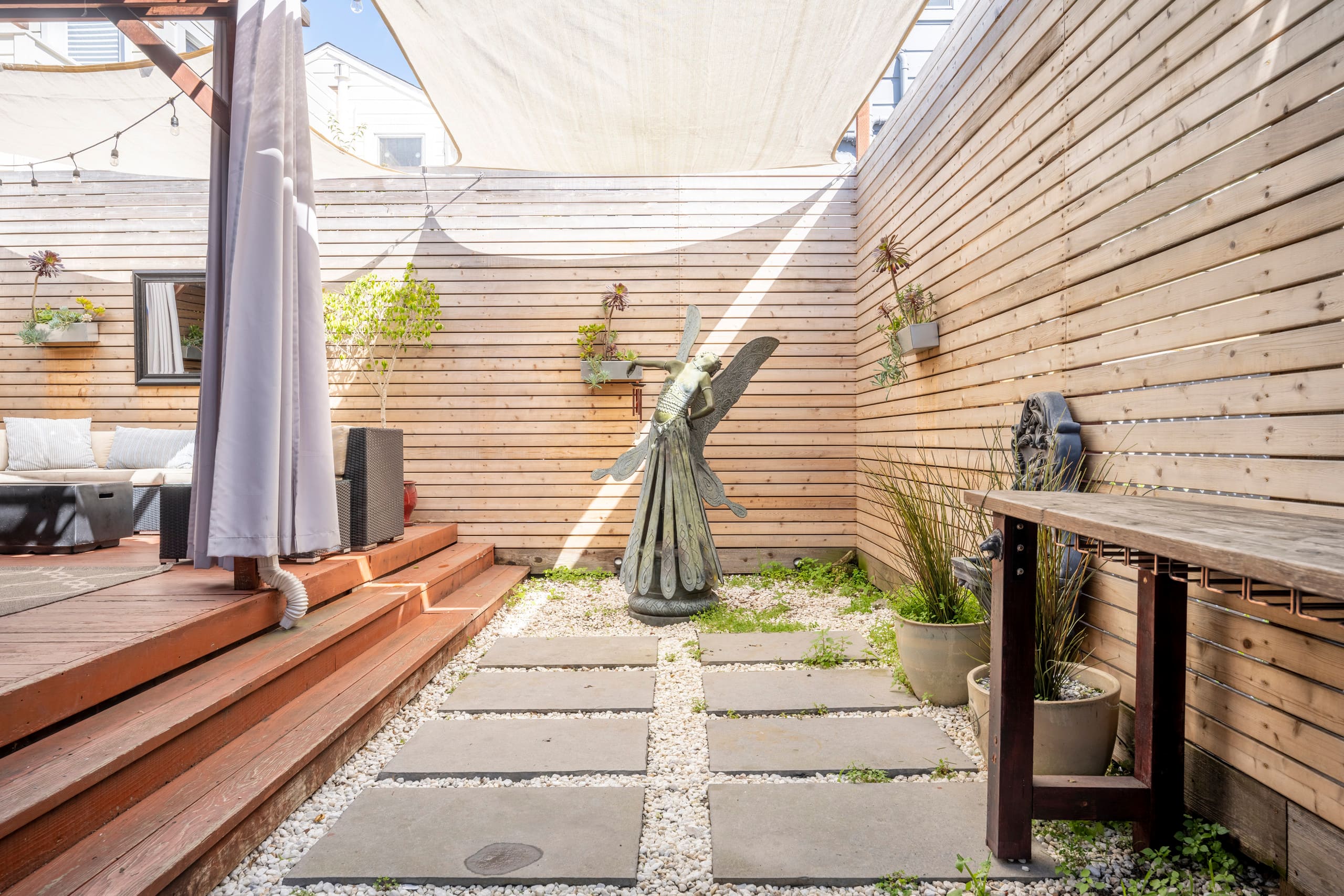 Home in San Francisco · ★4.97 · 3 bedrooms · 4 beds · 1.5 baths - Image 27