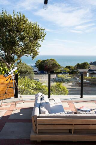 The Broad Beach House gallery image 4