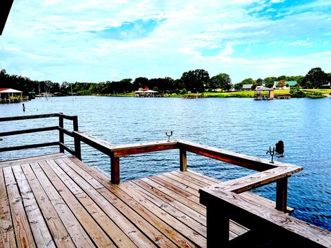 Cozy Lake Fork Cabin (covered dock/private ramp)
