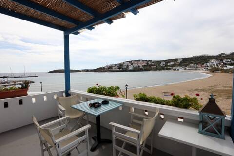 Spacious & Cosy Apartment nearby Batsi Beach