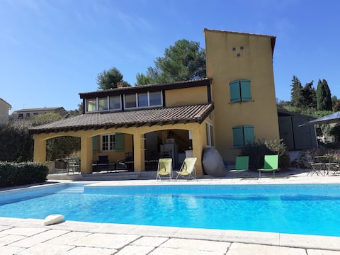 Independent accommodation, close to Montpellier, swimming pool