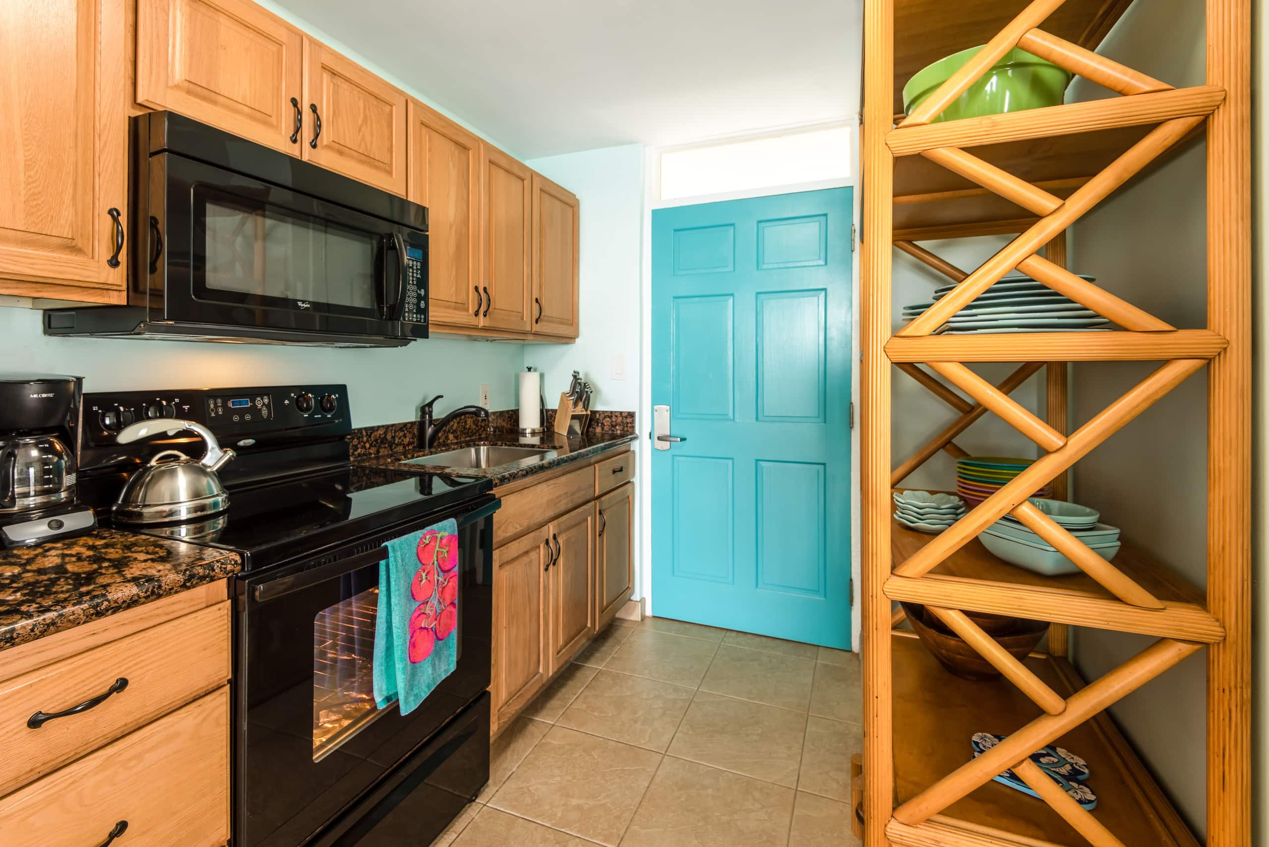 Condo in Kailua · ★4.93 · Studio · 1 bed · 1 bath - Image 5