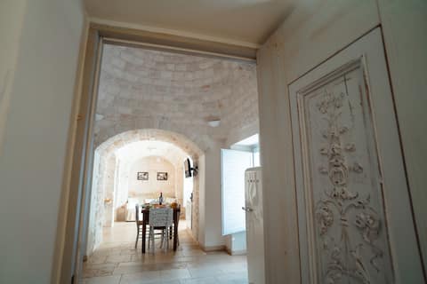 Top Airbnb: Trulli Ad Maiora, charming trulli with SPA in Martina Franca
