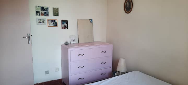 第二间双人卧室。