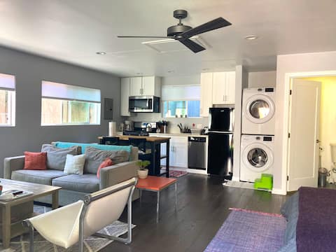 Top Airbnb: Lovely in Larchmont Village in Koreatown