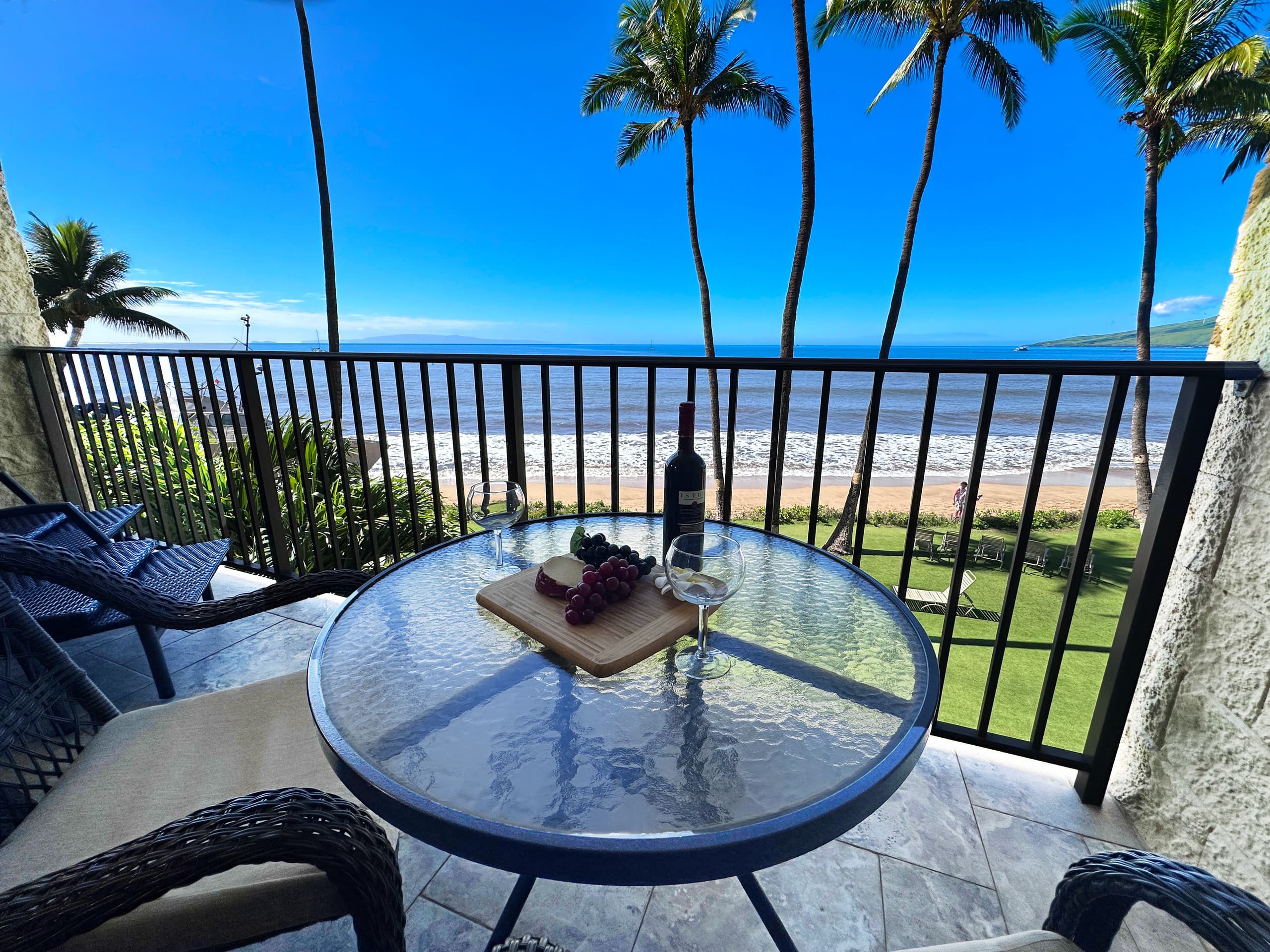 Condo in Kihei · ★4.88 · 1 bedroom · 2 beds · 2 private baths - Image 17
