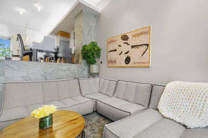 2-Spectacular luxury homes downtown-Sleeps 20 gallery image 4