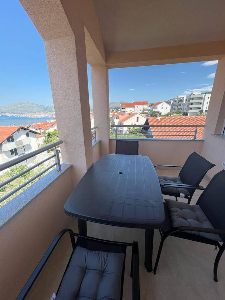 Beautiful 2bed Apartment - Maslinica
