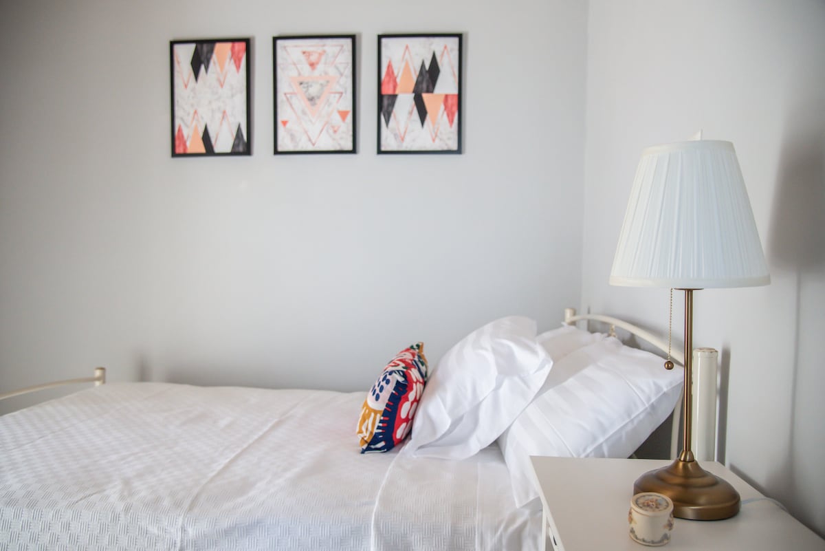 ห้องนอนใหญ่ 