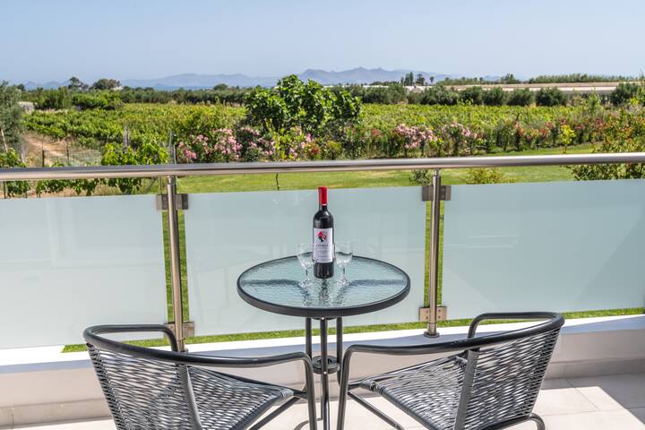 BRANDNEW ASTERIA PEARL VILLA2 POOL+ROOFTOP JACUZZI gallery image 5