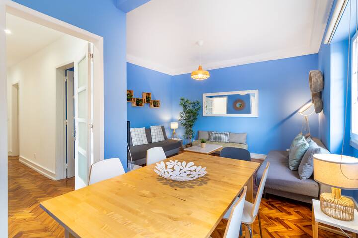 Cozy Downtown Avenue 3D by Central Hill gallery image 4