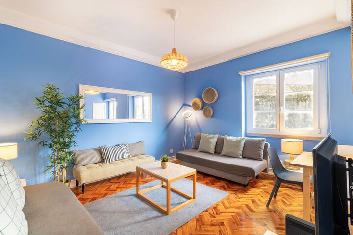 Cozy Downtown Avenue 3D by Central Hill