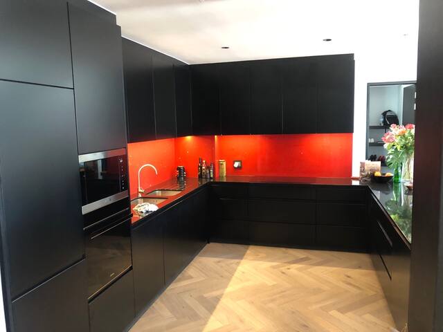 Cape town Luxury Family Penthouse at The Onyx gallery image 3