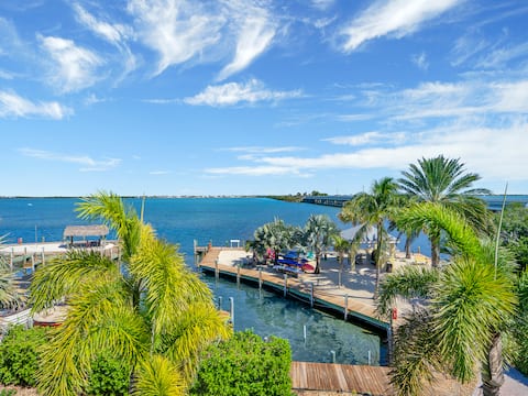 4 Bedroom 3 Bath Water View Rental in The Keys