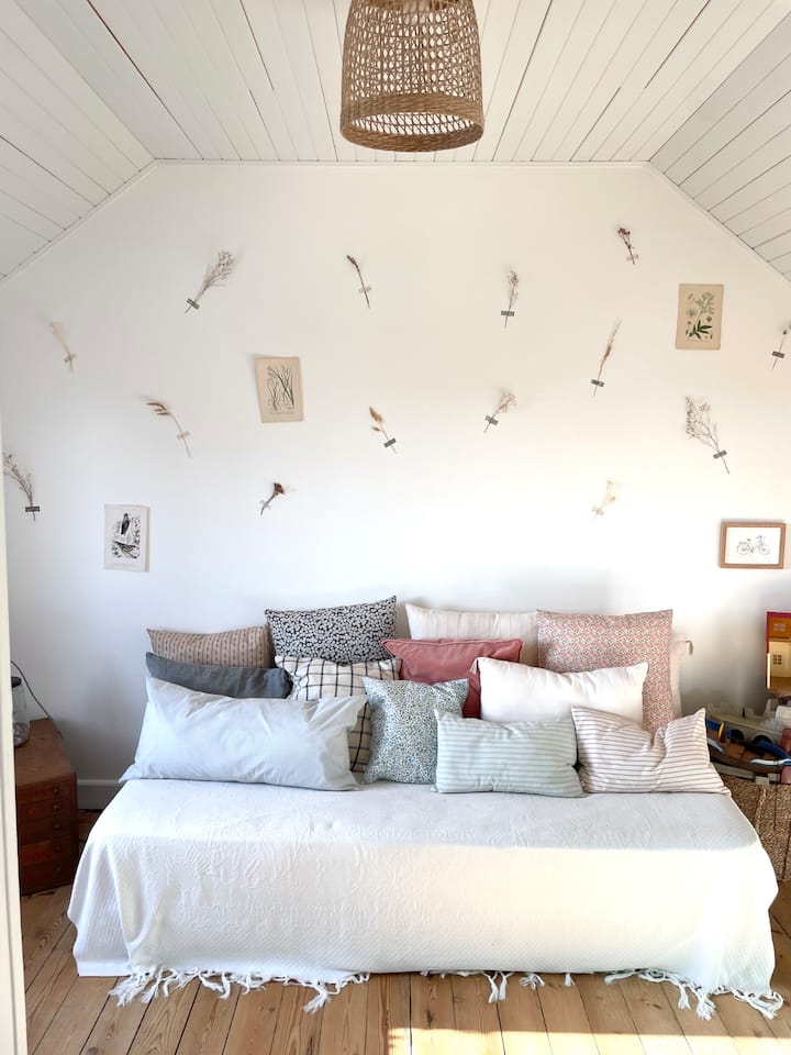 غرفة لعب في الطابق الثاني 