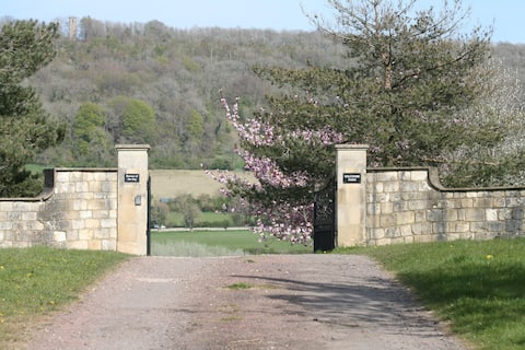 Successful Airbnb property: Stunning Location in Bathampton