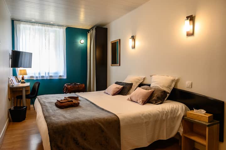 Chambre Queen avec lit Queen size