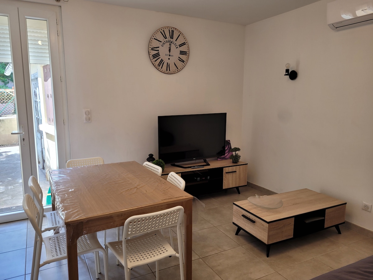 Airbnb con migliori performance: F3 lamalou-les-bains, city center a Lamalou Les Bains