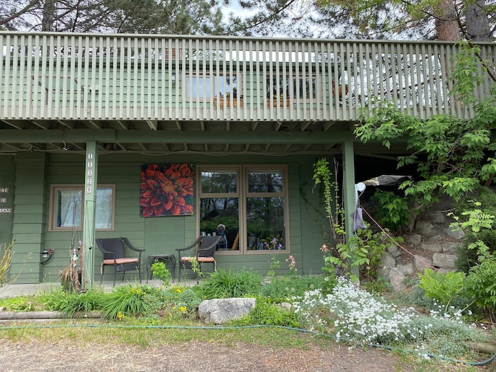 Sweet Home Okanagan Centre, Lake Country, BC Guest suites for Rent in