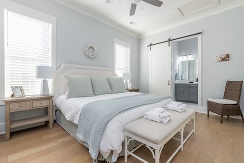 Old Town Bluffton Home + Golf Cart No Cleaning Fee