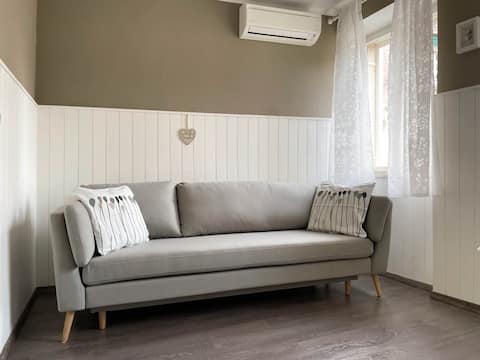 Popular Airbnb listing: Cosy Apartment in Heart of the Town in Korčula