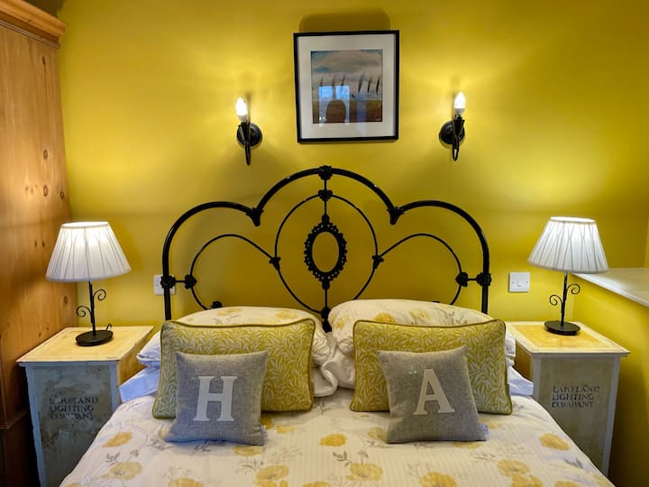 საძინებელი 1