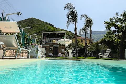 Sorrento (x4) with swimming pool - B&B Casa Calenda