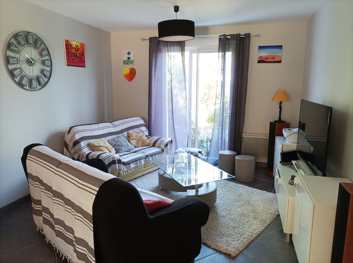 Maison Au Calme De 170m². 5 Chambres, 3 Sdb, 3 Wc - Poitiers