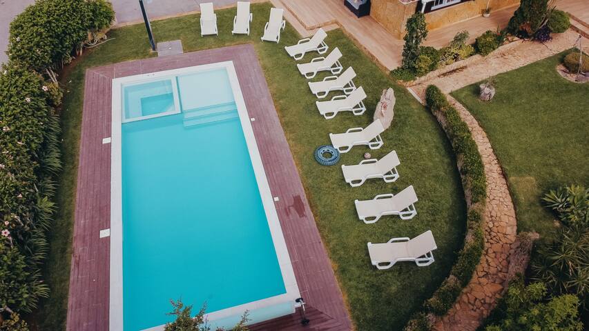 Enjoy beauty and glamour in Sintra-Cascais! gallery image 2