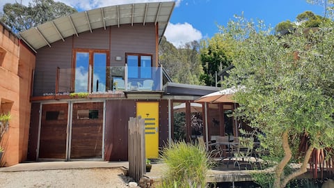 Luxury Holiday Apartment near Falls Creek & Bright