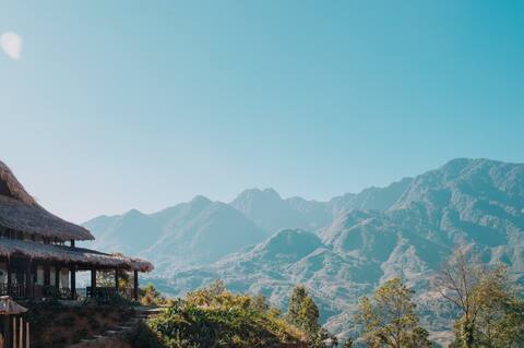 Sapa's best panorama view - Wooden home (W)