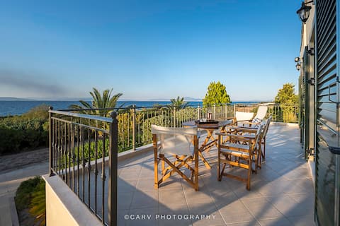 Marfaia  villa by the sea (Aegina island, Agii)