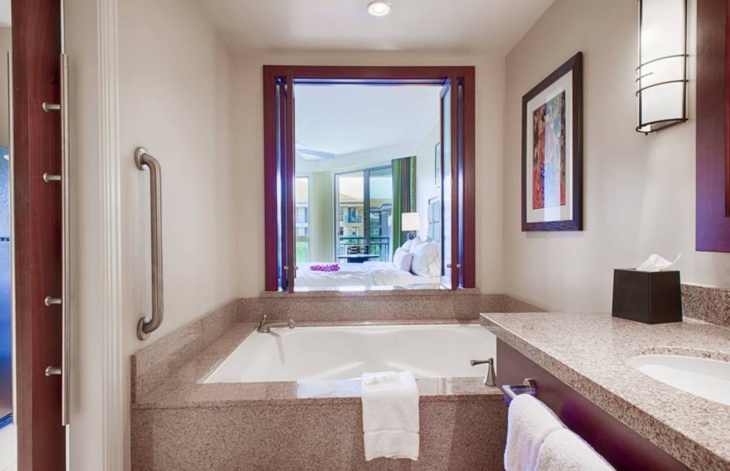 Condo in Lahaina · ★5.0 · 1 bedroom · 2 beds · 1 bath - Image 5