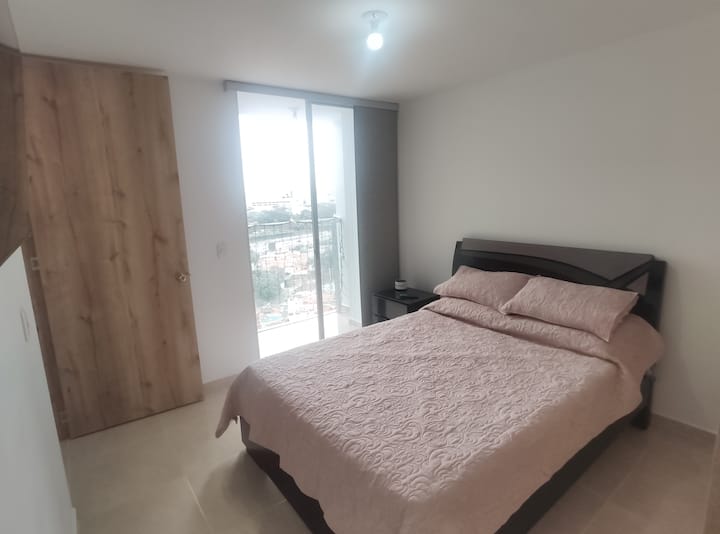 主卧光线充足，通风良好 