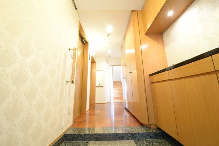 3 story detached house (with indoor elevator) gallery image 4