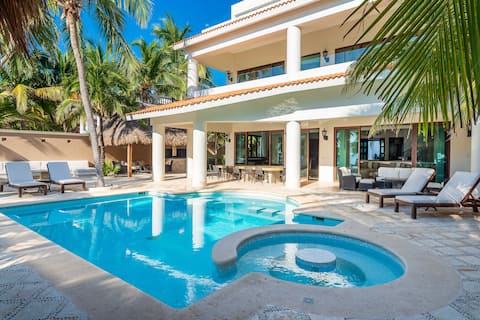 Beachfront 12BR Lol-Beh: Pool & Chef Servces