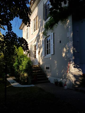 Charming 19th century house with 5 bedrooms gallery image 4