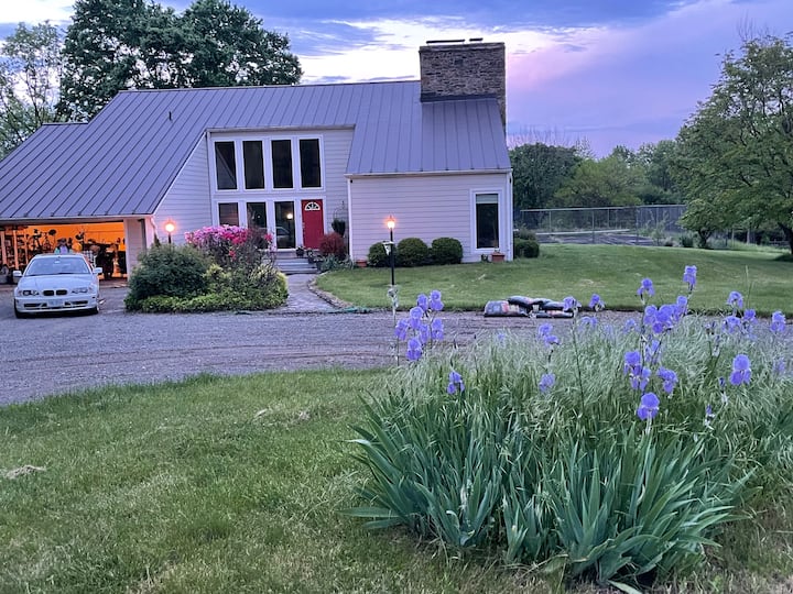 Loft Room at Heart Farm Houses for Rent in Purcellville, Virginia