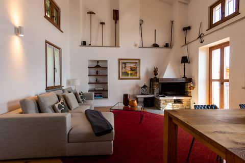 Top performing Airbnb: Exclusive country house with breathtaking views in San Siro