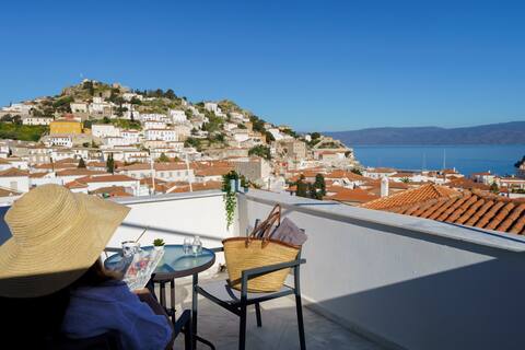 SUNSET STUDIO - HYDRA DREAM HOUSES