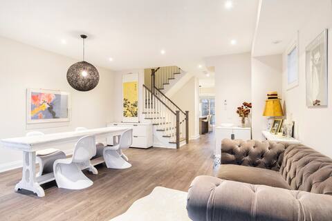 Luxury Home - Indoor Elevator&Hot Tub