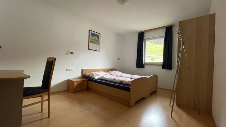 Schlafzimmer 3