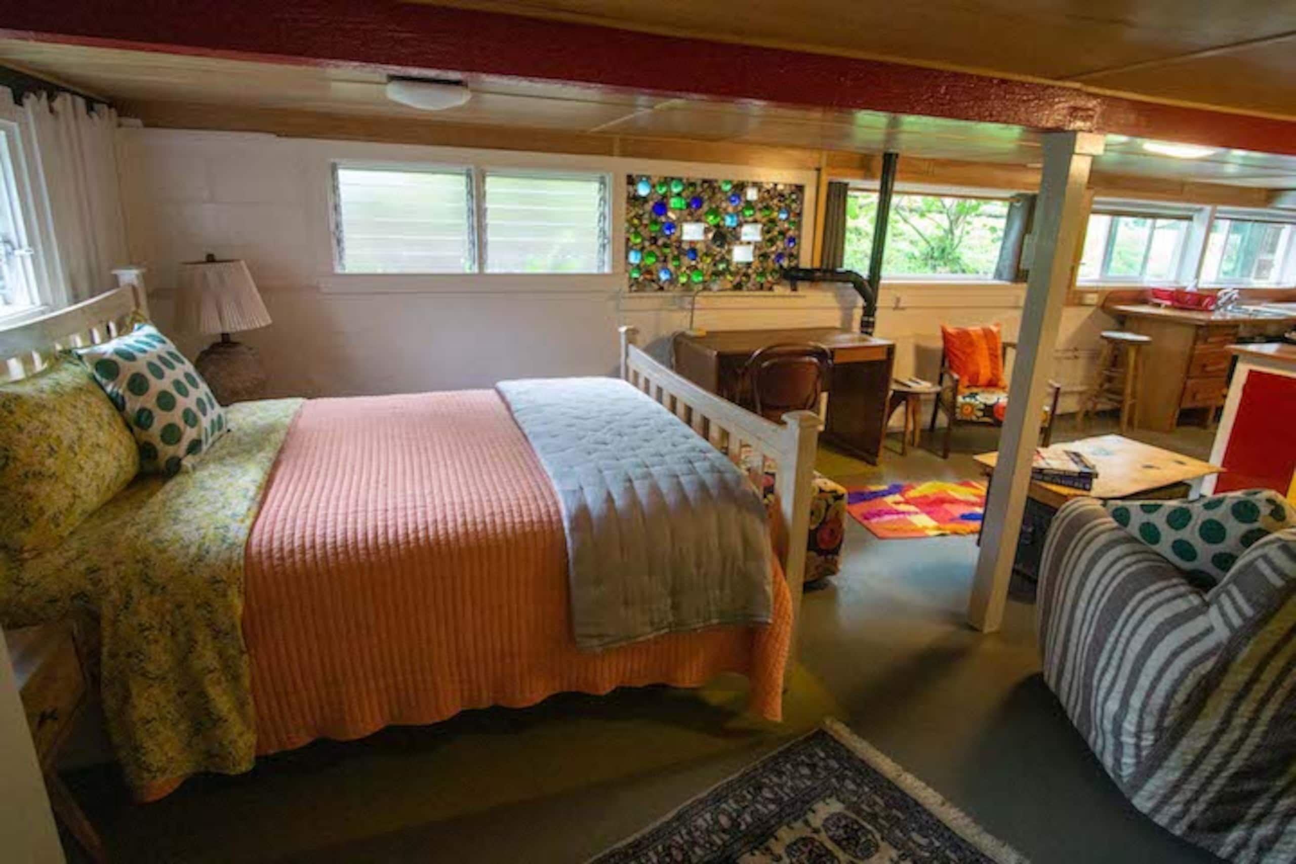 Hilo Downtown Retreat - Photo 8